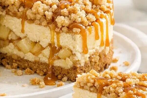 Salted Caramel Apple Crumble Cheesecake